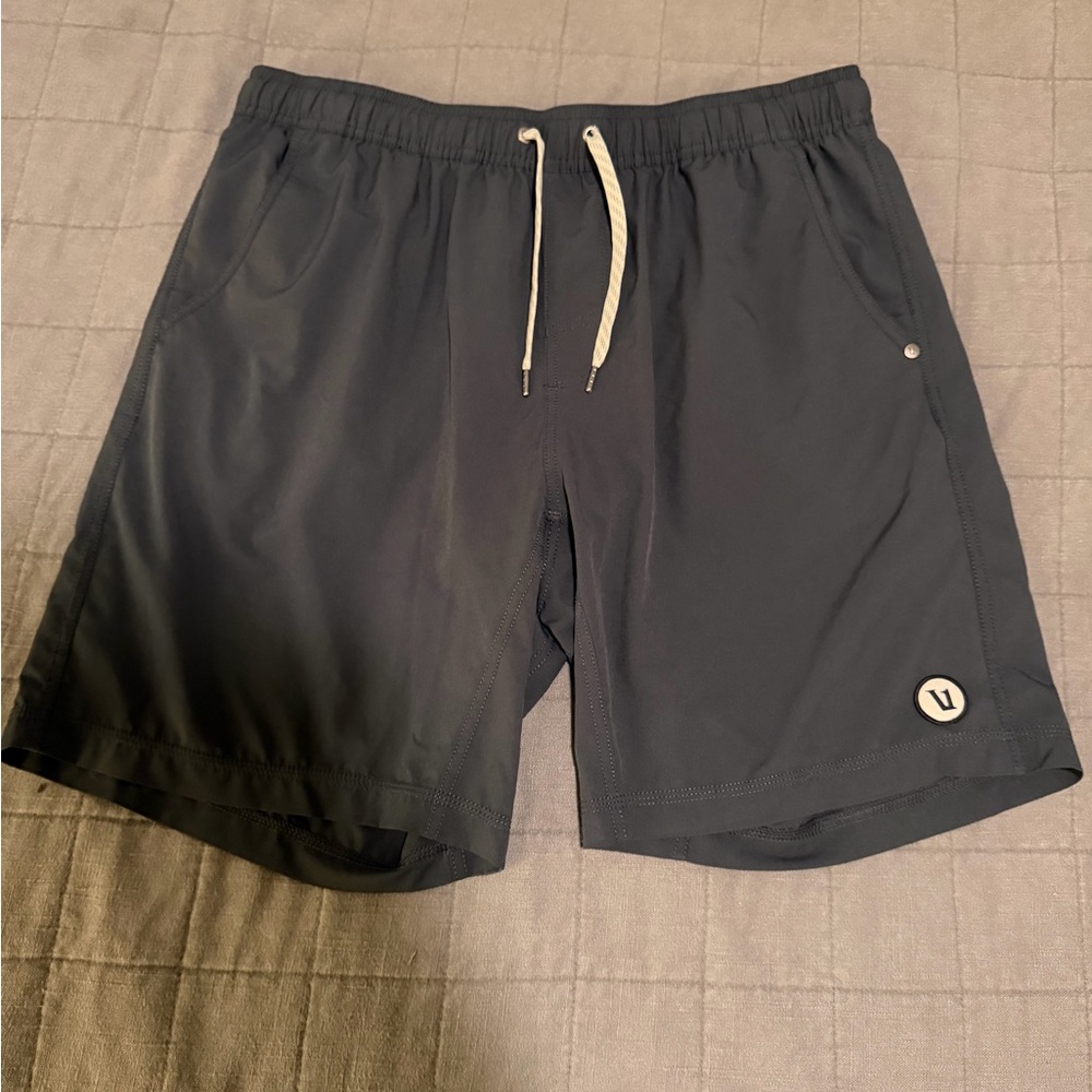 Vuori Mens Kore Short Lined - 7” - Size L